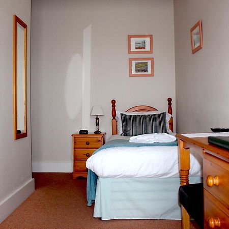 By The Sea Bed And Breakfast Eastbourne Eksteriør bilde