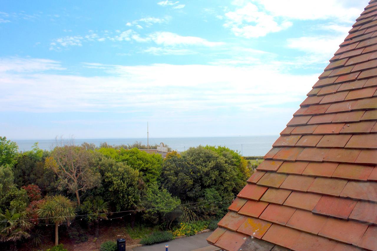 By The Sea Bed And Breakfast Eastbourne Eksteriør bilde