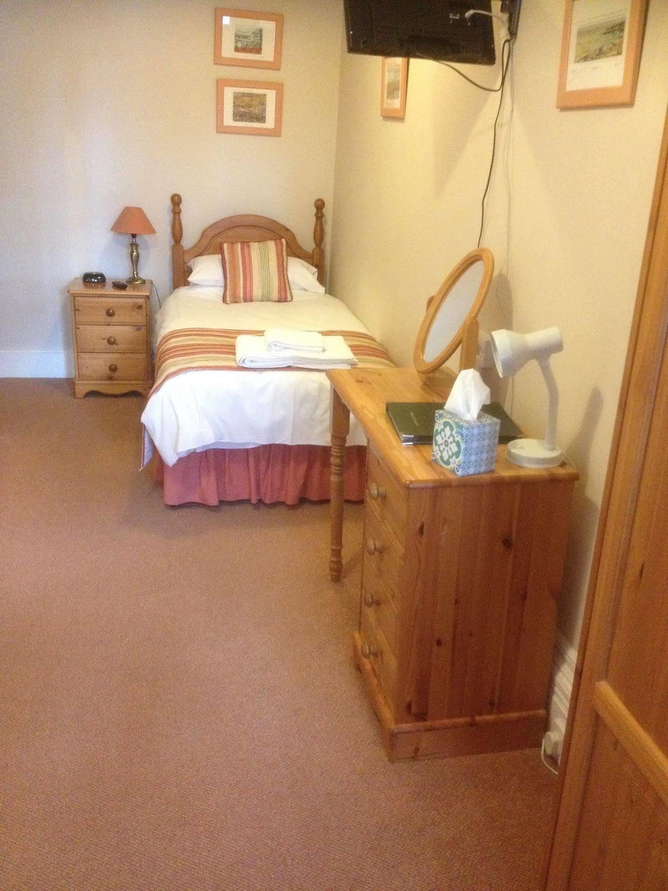 By The Sea Bed And Breakfast Eastbourne Eksteriør bilde