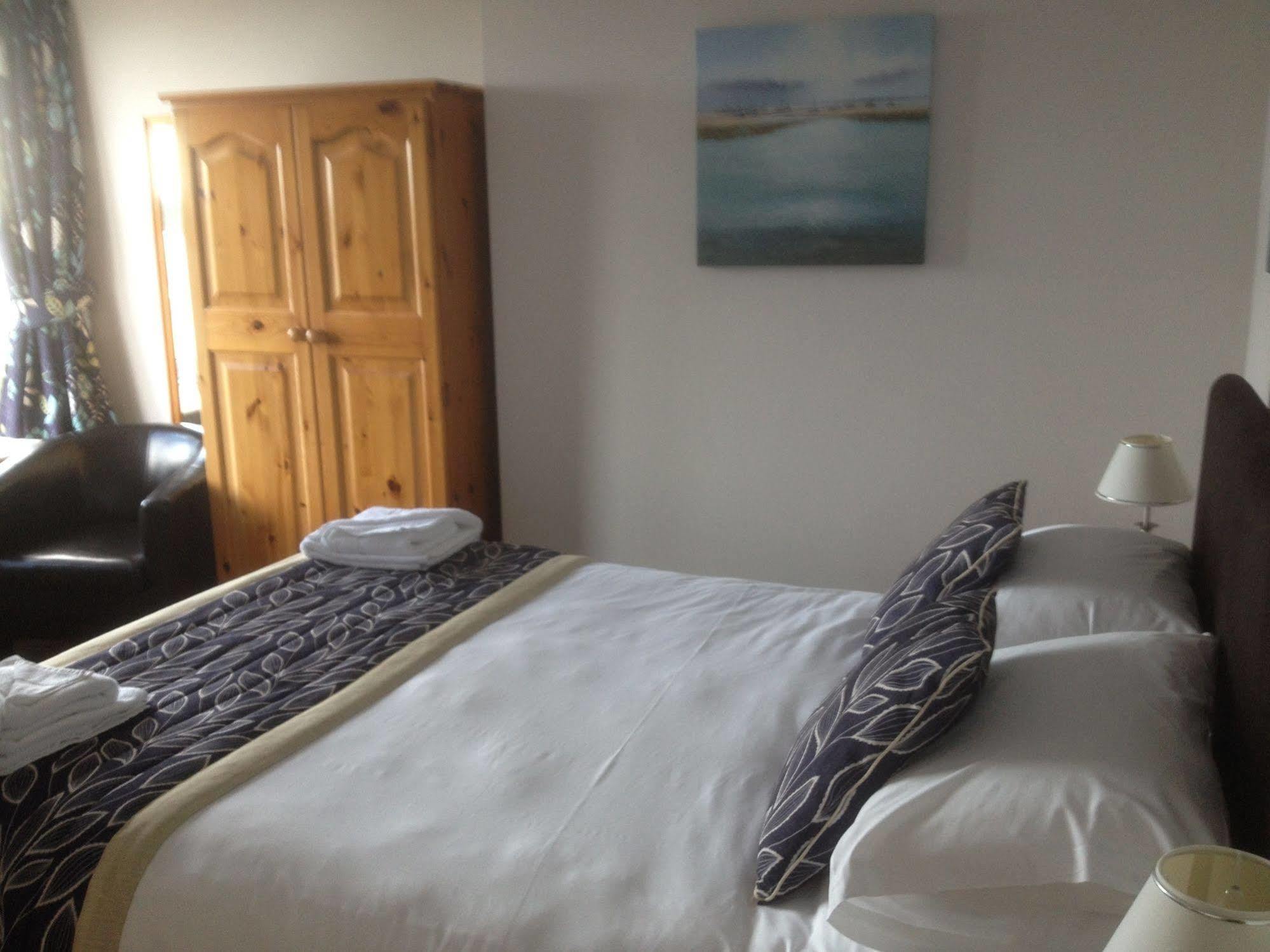 By The Sea Bed And Breakfast Eastbourne Eksteriør bilde